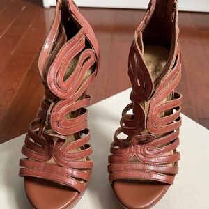 Jessica Simpson Women's Brown Leather heels
